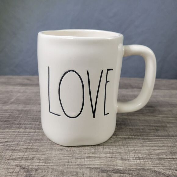 Rae Dunn Artisan Collection‎ Love Mug - Picture 1 of 6